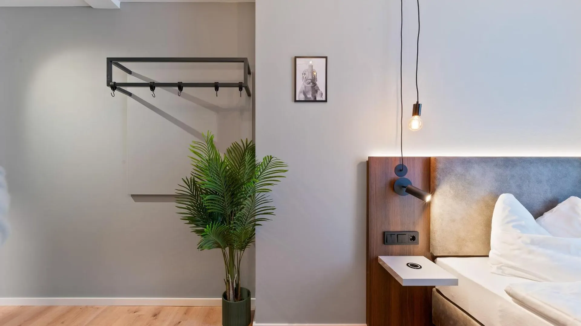 Jungle No5 Boutique Hotel - Stuttgart City-Center 0*,