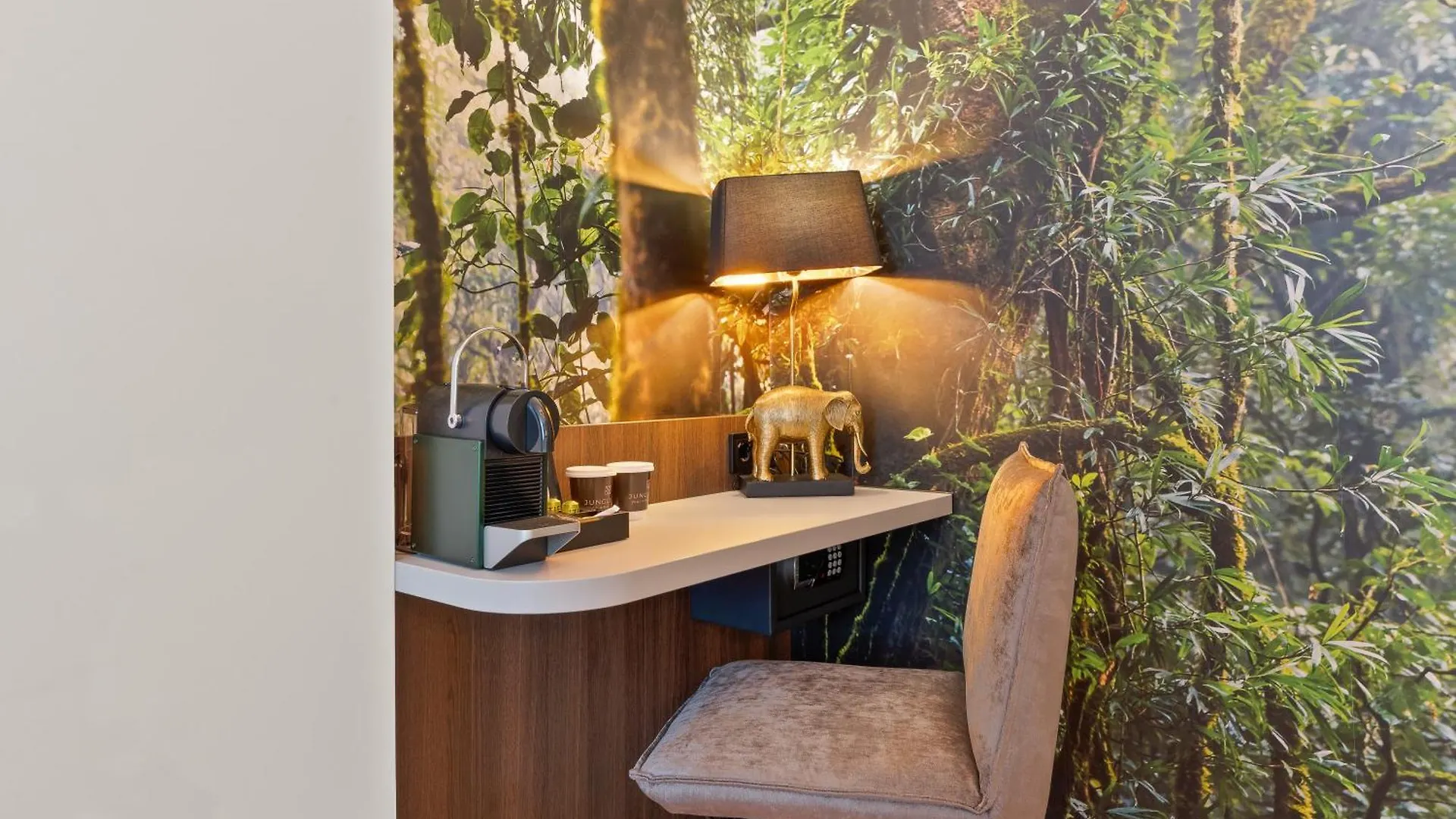 Jungle No5 Boutique Hotel - Stuttgart City-Center Germany