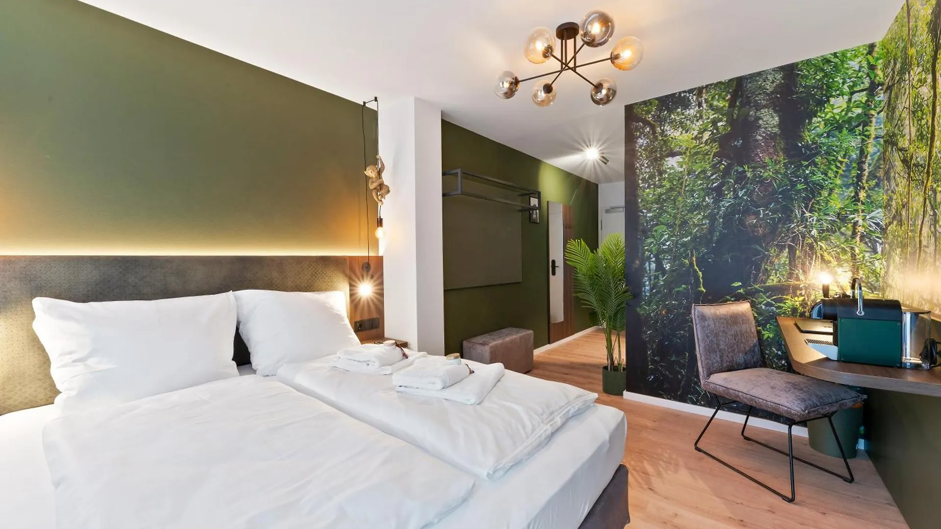 Jungle No5 Boutique Hotel - Stuttgart City-Center