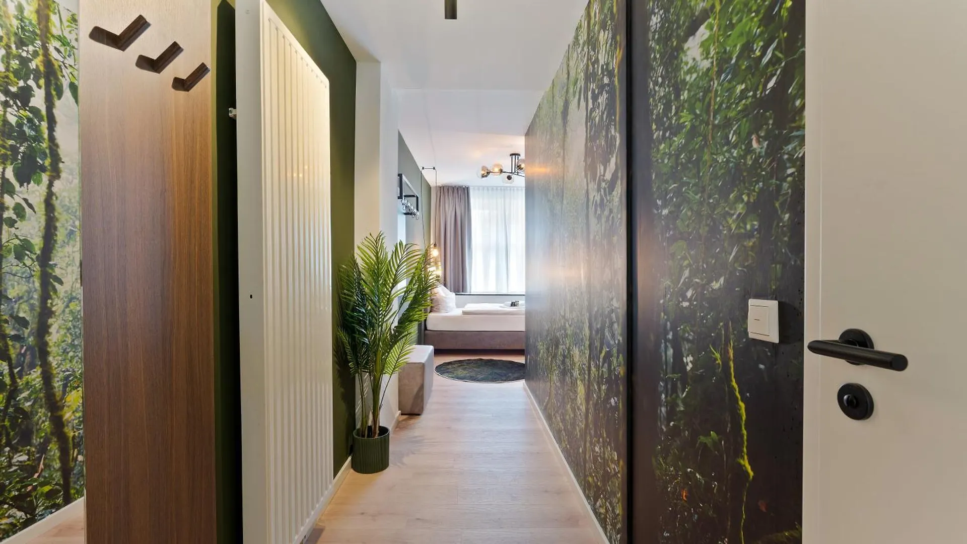 Jungle No5 Boutique Hotel - Stuttgart City-Center Germany